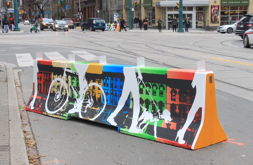 Toronto – King Street jersey barriers