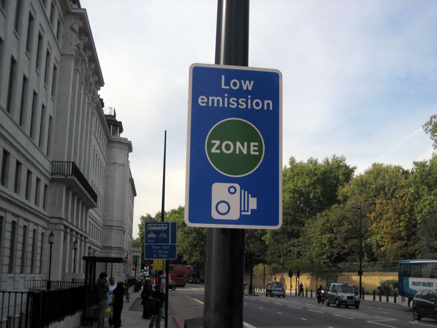Low emission zone in London